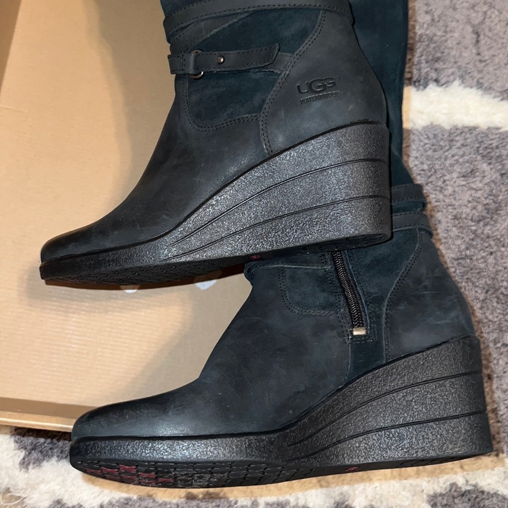 Ugg Boots (Euc) - image 2